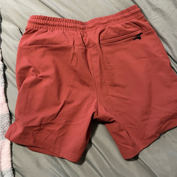 Old Navy Mens Shorts - Picture 2 of 4